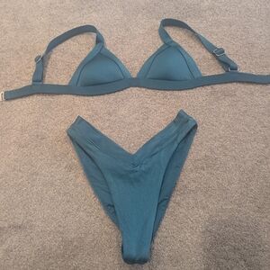 ONE ONE BIKINI CHEEKY S TOP M BOTTOM